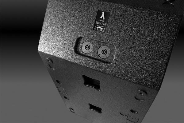 DH_18_back-detail_II_resize